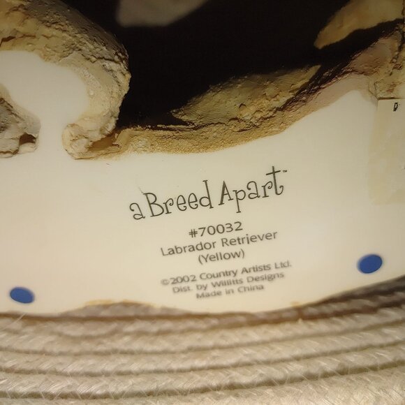A Breed Apart 70032 Yellow Labrador Retriever Figurine 2002 Country Artists Ltd - Picture 3 of 13